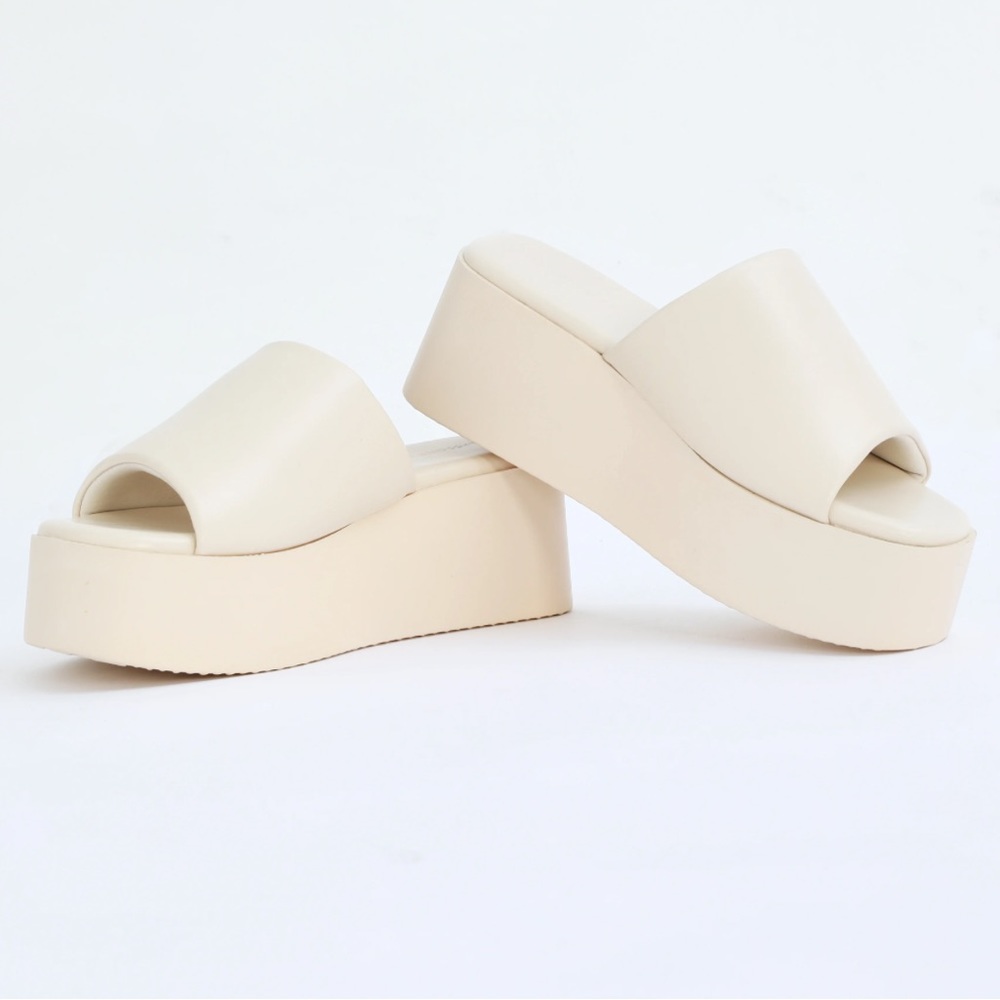 NWT Glassons Bone Platform Vegan Leather Slide Sandals | Faux-Leather Slides